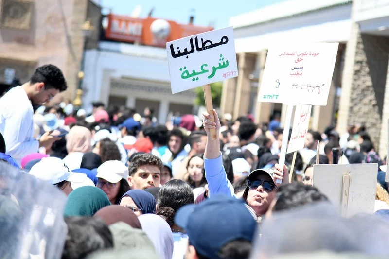 أزمة التعليم الجامعي.. شبح السنة البيضاء يهدد كليات الطب والصيدلة في المغرب