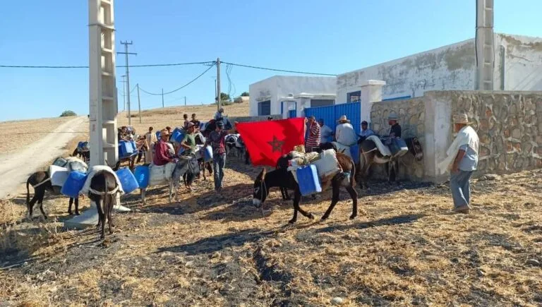 إقليم تاونات ..ندرة المياه تدفع سكان جماعة الولجة لتنظيم “مسيرة العطش”