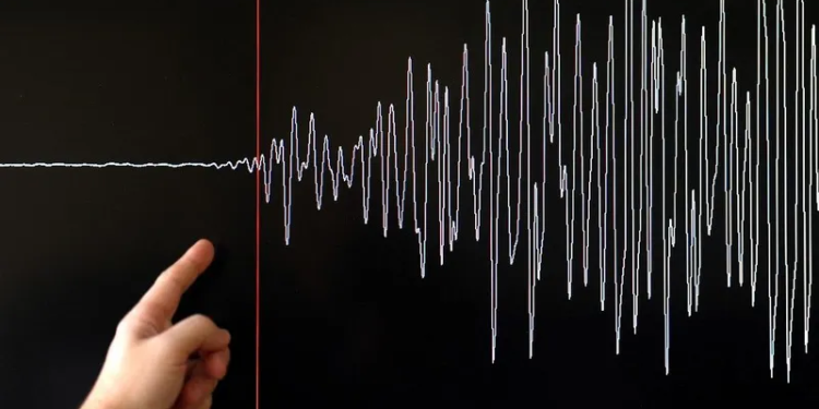 عاجل.. زلزال بقوة 7.4 درجات يضرب شرق روسيا وتحذير من تسونامي