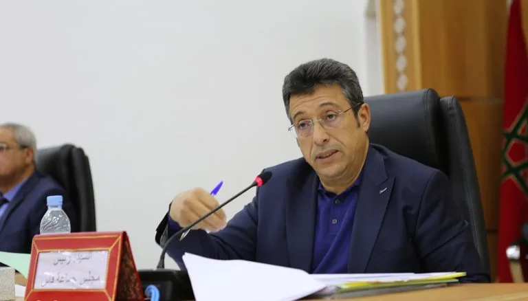 زيارة مفاجئة من الشرطة القضائية لمقر جماعة فاس والرئيس يوضح سبب الزيارة