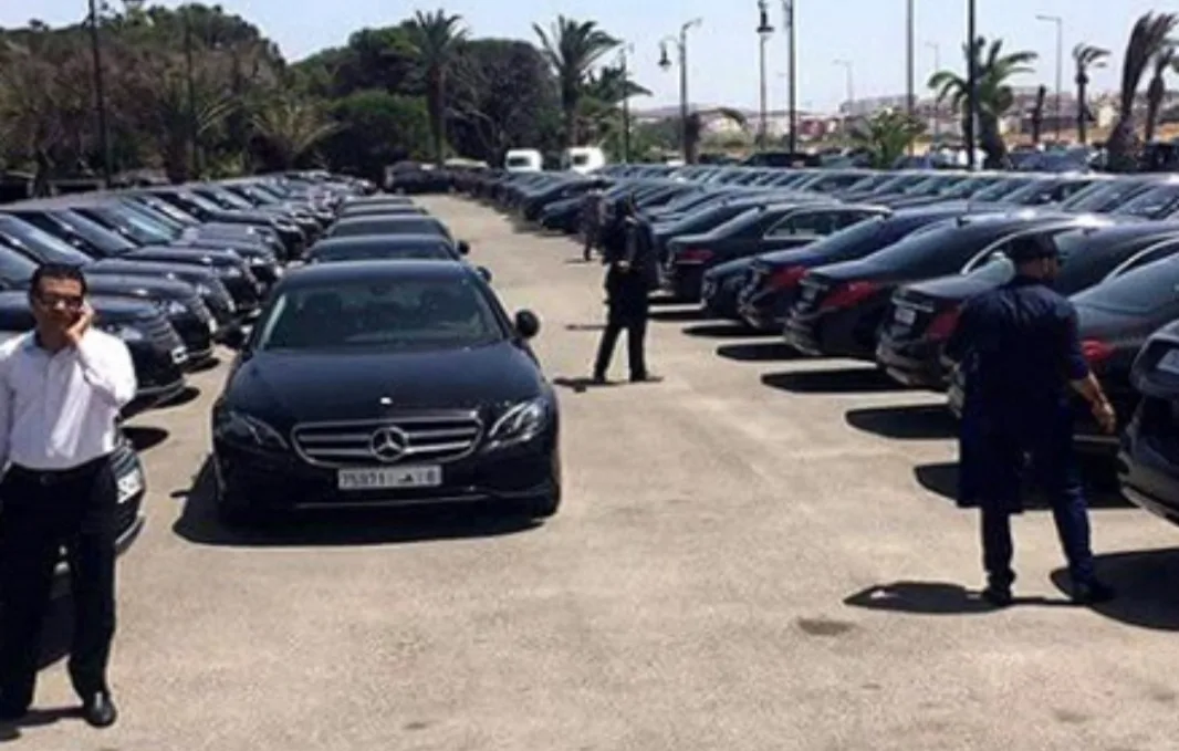 الحكومة تؤجل قرار كان سيلهب أسعار السيارات في المغرب