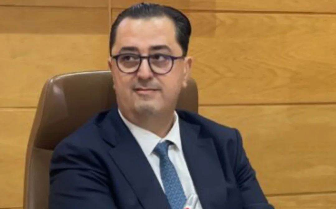 والي جهة الشمال يوقف رئيس مقاطعة طنجة المدينة ونوابه