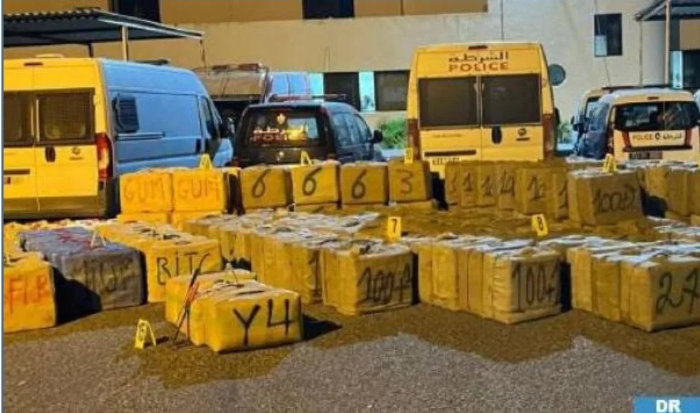 إحباط محاولة تهريب دولي لشحنة كبيرة من المخدرات بآسفي تقدر بأكثر من 8 أطنان من الحشيش