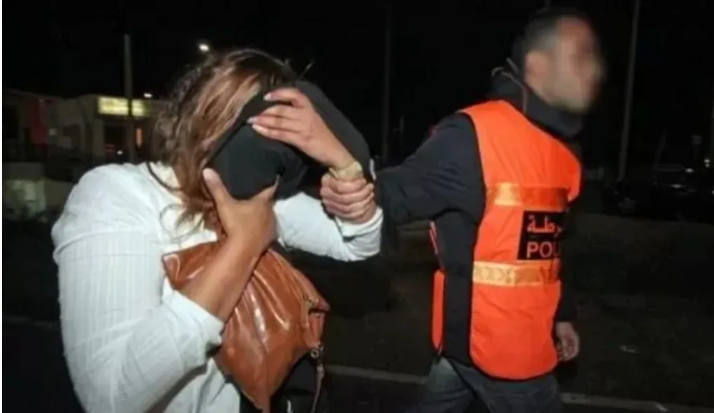 كانت تحاول مغادرة طنجة عبر  “TGV” ..توقيف رئيسة مجموعة “الخير” المتهمة بسرقة 30 مليار