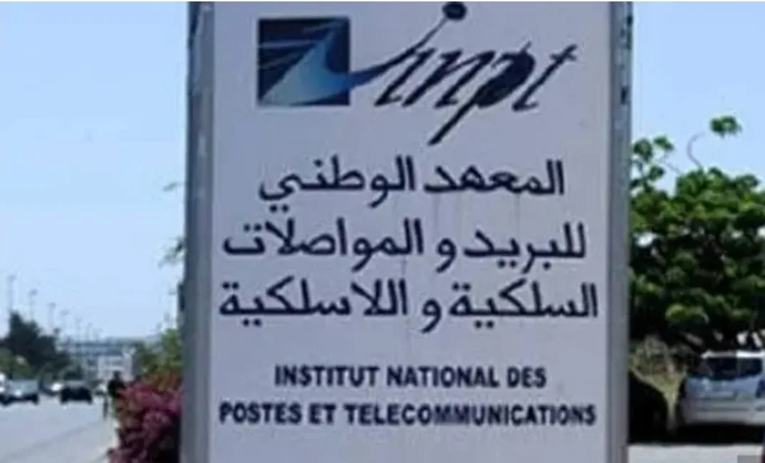 نقل 40 طالبا بالمعهد الوطني للبريد والمواصلات بالرباط إلى المستشفى بسبب وجبة دجاج سامة