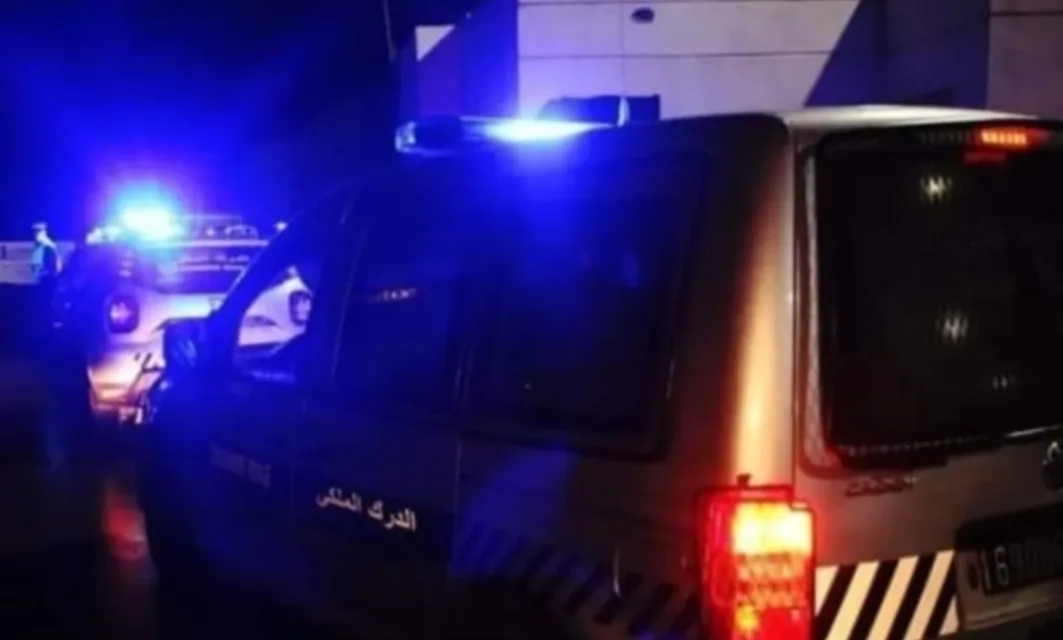 مصدر أمني :     الزورق الذي تسبب في أربعة قتلى بساحل أمجاو ، وفر إلى مليلية قبل تسليمه للبحرية المغربية في ملكية “الديبو”