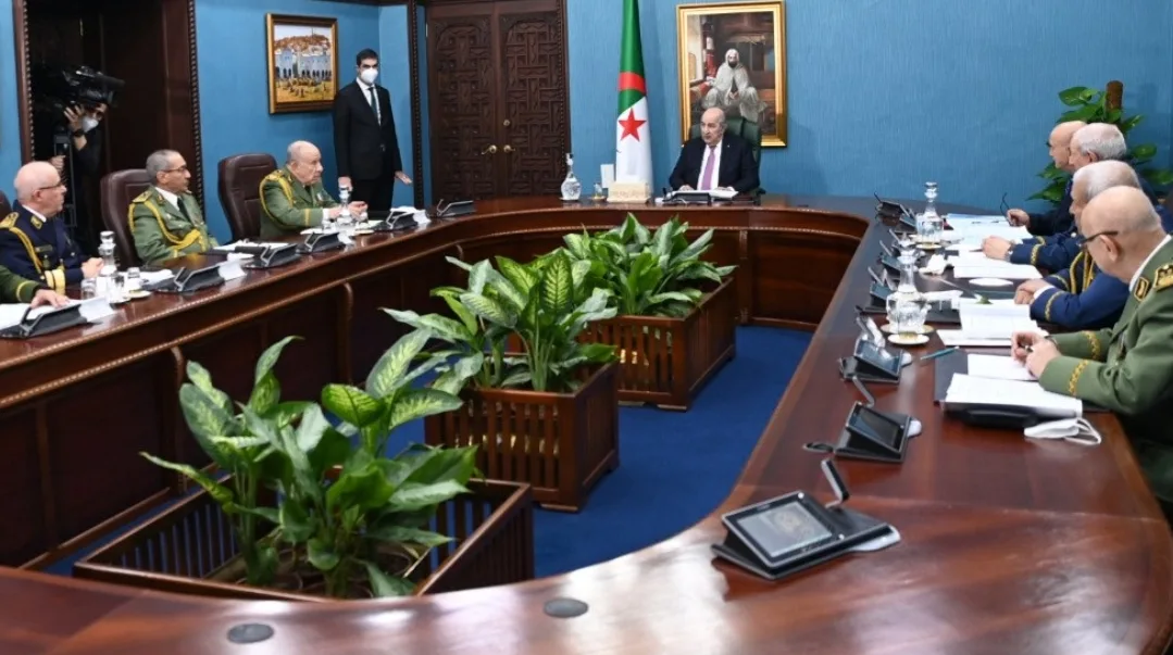 تقرير إسباني :       الجزائر تخطط لمنع حضور مواطنيها في “كان 2025” بالمغرب ، حتى لا يكتشفوا الفوارق مقارنة ببلدهم