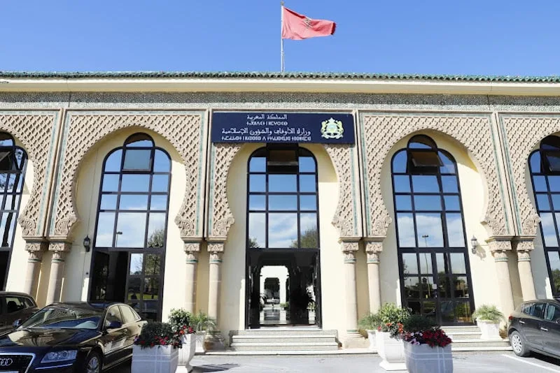 وزارة الأوقاف ترفع الإيجارات العقارية وتثير تساؤلات قانونية