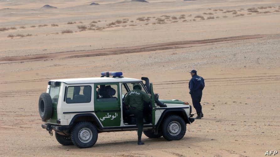 الجزائر تطرد طوارق مالي.. تصعيد جديد في العلاقات المتوترة مع باماكو