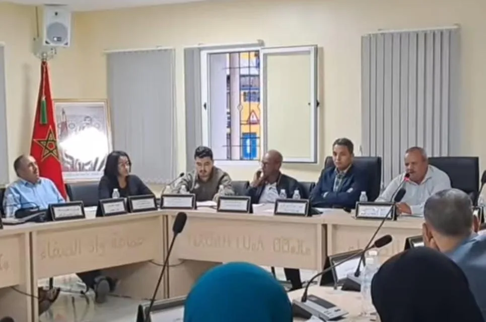 غليان في مجلس جماعة واد الصفا بإقليم اشتوكة آيت باها بعد جلسة استثنائية تكشف خفايا الميزانية