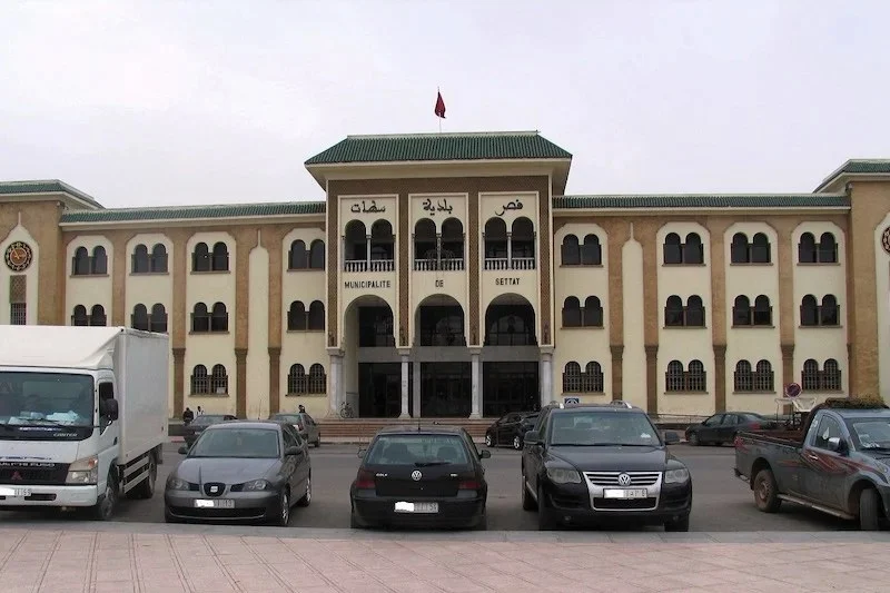 عزل رئيس جماعة سطات يفتح باب الترشح مجددًا للمنافسة