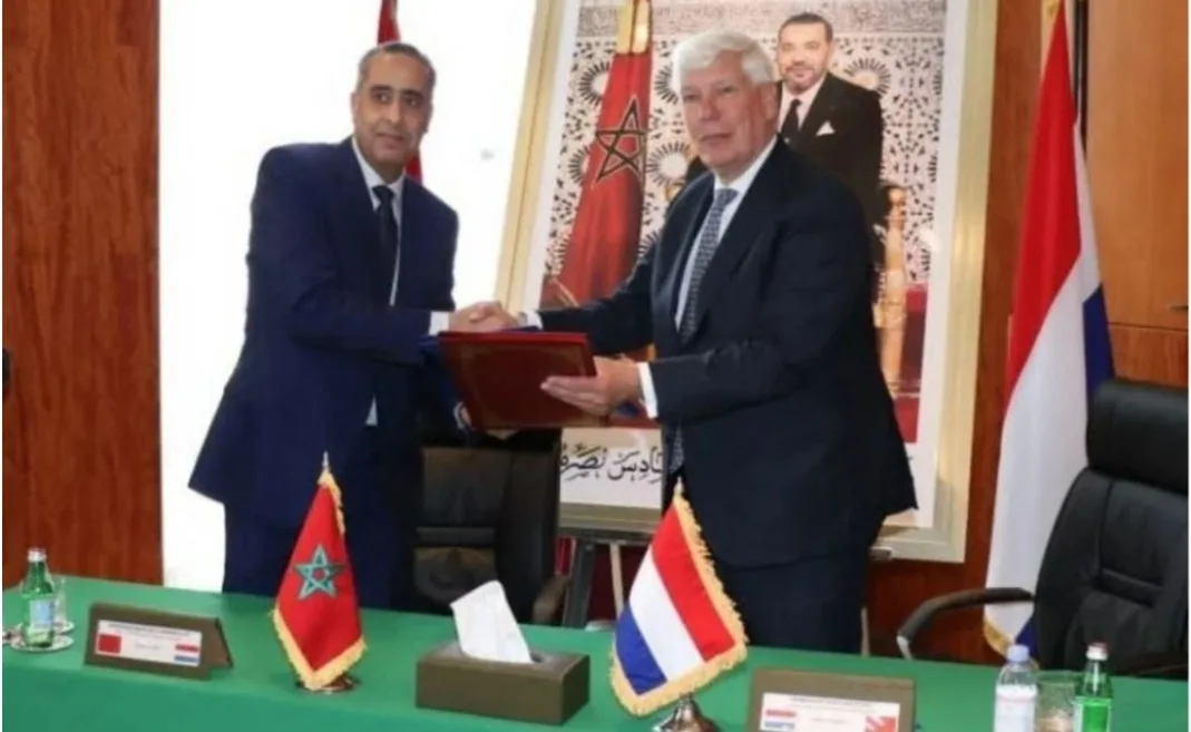 هولندا تبدأ التحقيق مع مسؤول في الشرطة بتهمة التجسس لصالح المغرب