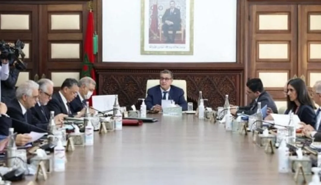 لقي معارضة شديدة من طرف المهنيين … الحكومة تصادق على مشروع قانون متعلق بالمفوضين القضائيين