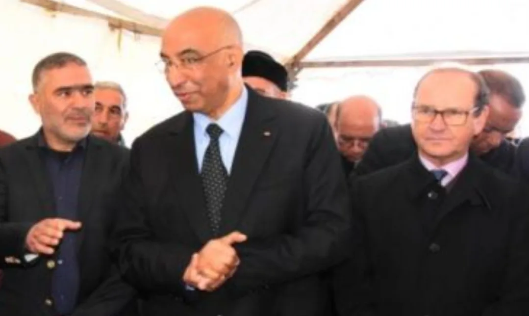 عامل الدريوش يشرع الفيلا التي بناها من عائدات صفقات بالإقليم لإستقبال ضيوفه بعيدا عن الأعين