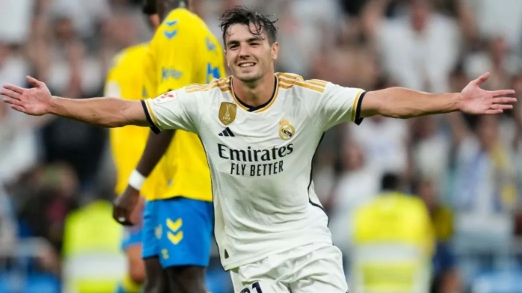 باير ليفركوزن الألماني يراهن على جلب المغربي دياز خلال الميركاتو الشتوي للحفاظ على لقبه