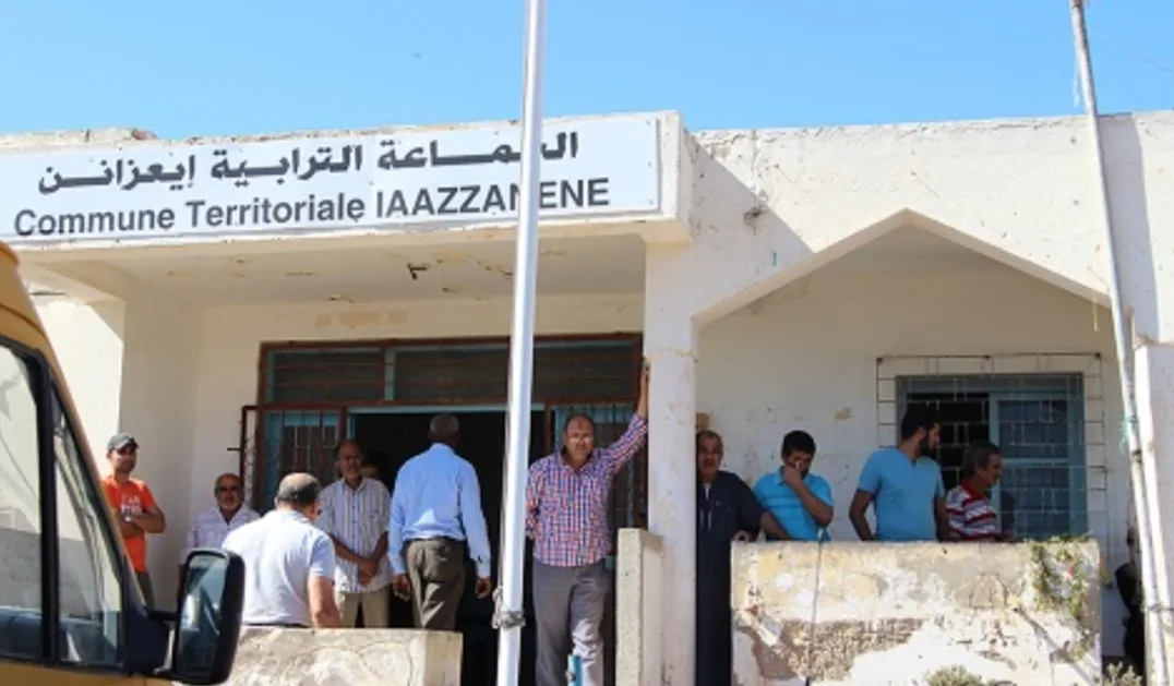 كاتب مجلس جماعة إعزانن بإقليم الناظور يقدم إستقالته بسبب تزوير توقيعه في محاضر الدورات