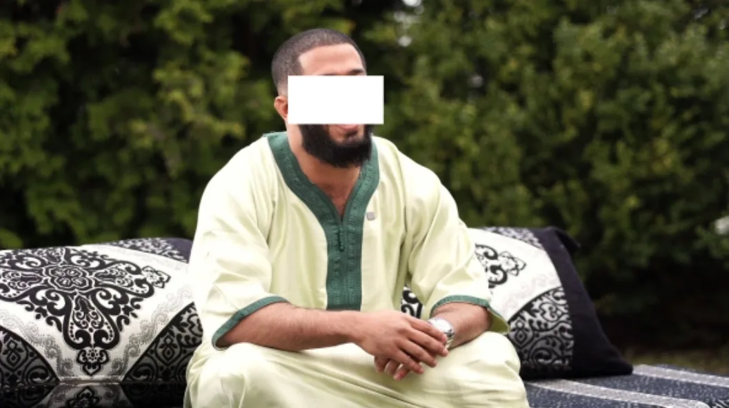 إعتقال فقيه مغربي ينشط في “التيك توك” بدوسلدورف متهم بالسرقة في حملات بناء المساجد بألمانيا