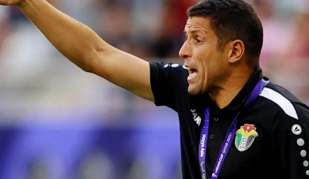 عموتة في الطريق لقيادة المنتخب السعودي لكرة القدم