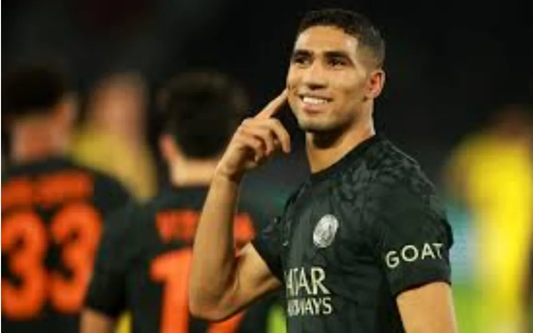 حكيمي قد يمدد عقده مع باريس سان جيرمان مقابل 70 مليون يورو وأجر 1،6 مليون يورو شهريا