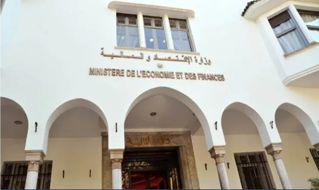 الحكومة تتجه نحو إعادة هيكلة شاملة لـ 60 مؤسسة عمومية