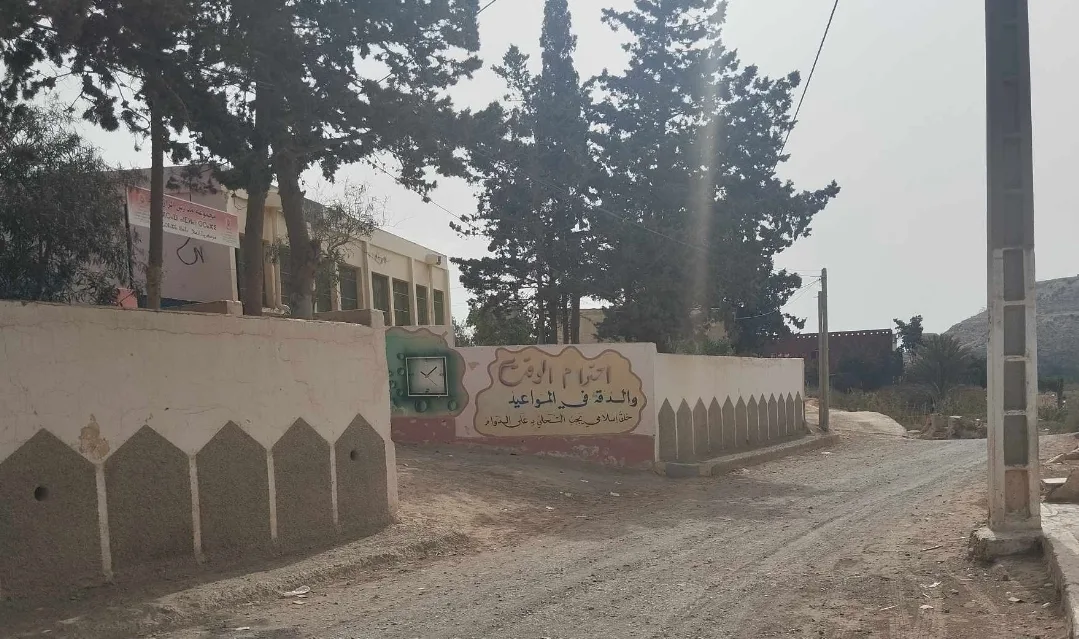 جمعيات تتضامن مع أستاذة ببني شيكر بالناظور تعرضت ل “تحرش لفظي” واعتداء على حارس المؤسسة