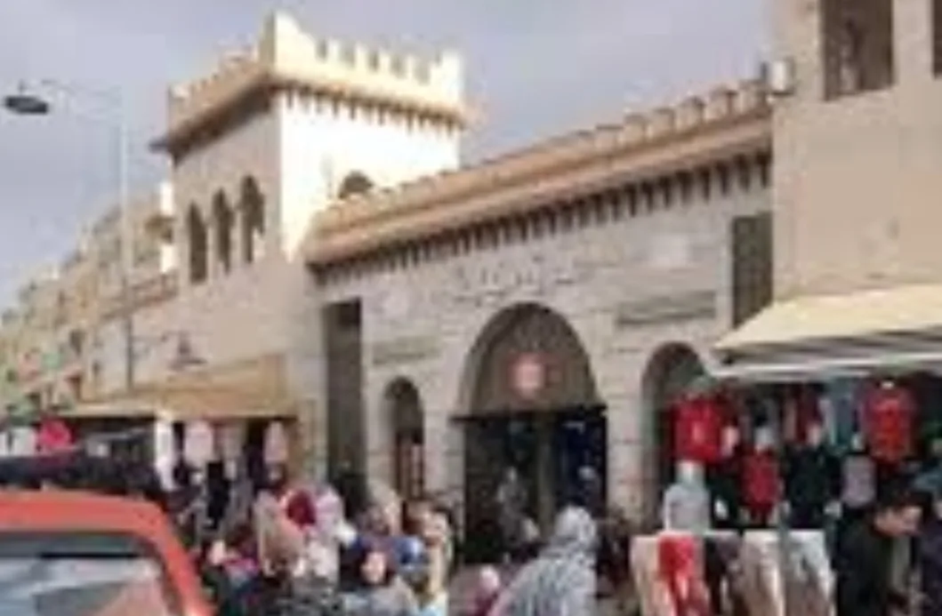 سلطات وجدة تقتحم سوق مليلية دون سابق إشعار … والتجار ينددون !!