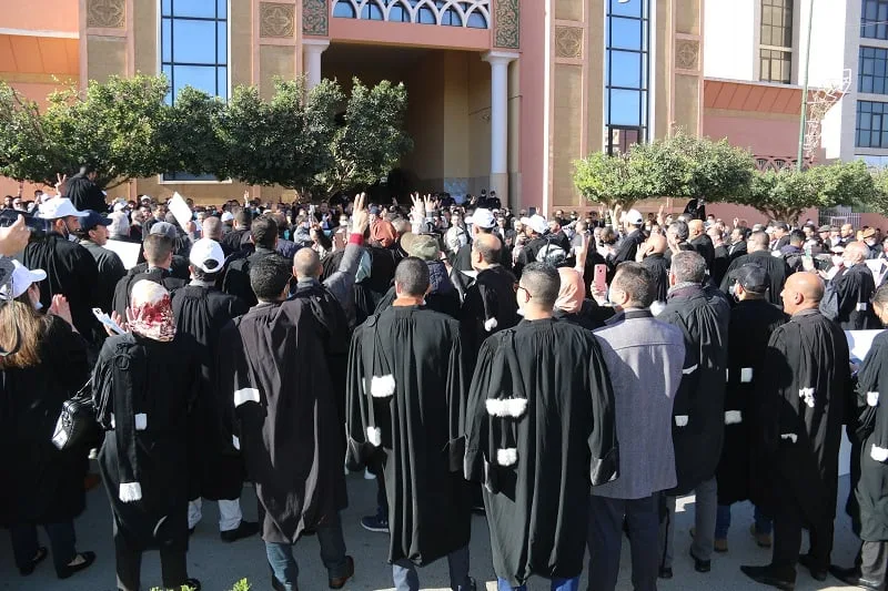 تأسيس تنسيقية وطنية للمحامين المغاربة للتصدي للهجمة التشريعية الحكومية