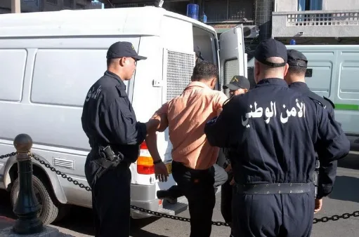 الجزائر تعلن عن اعتقال مغربيين وطالب جزائري بتهمة التجسس لصالح دولة أجنبية