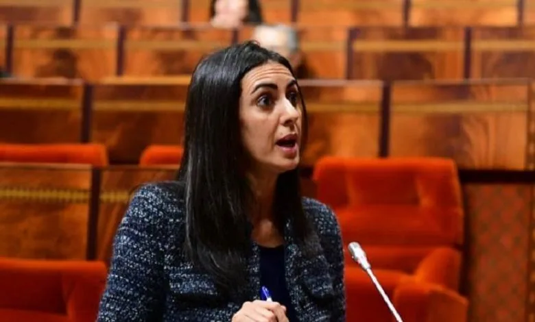 فتاح العلوي تؤكد على التزامها بإصلاح نظام التقاعد رغم الانتقادات البرلمانية