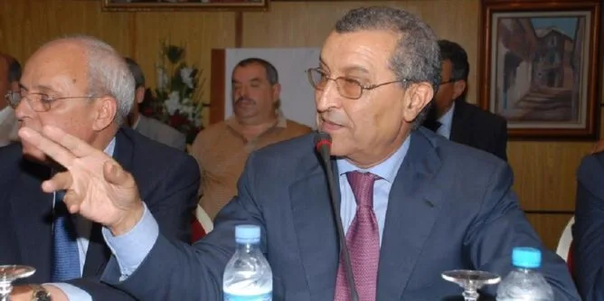 إيداع رئيس الرجاء السابق أوزال بسجن عكاشة بتهم ثقيلة