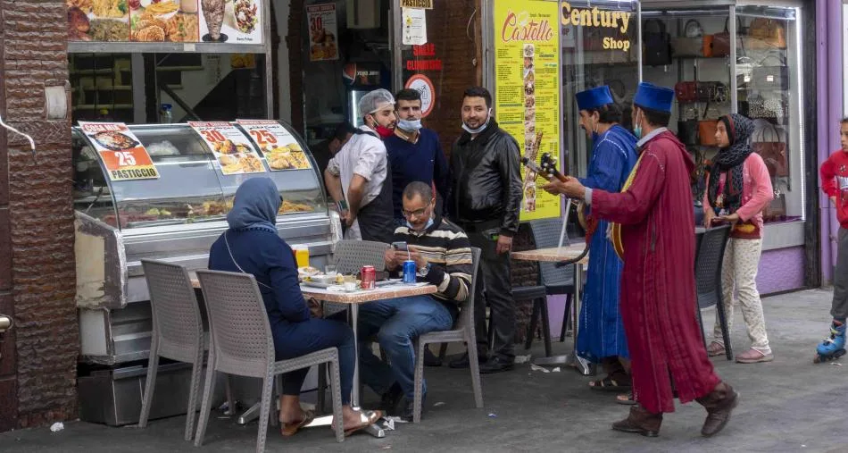التسمم الغذائي في المغرب.. وزارة الداخلية تدشن برنامجًا جديدًا لمكافحة المخاطر الصحية في المطاعم
