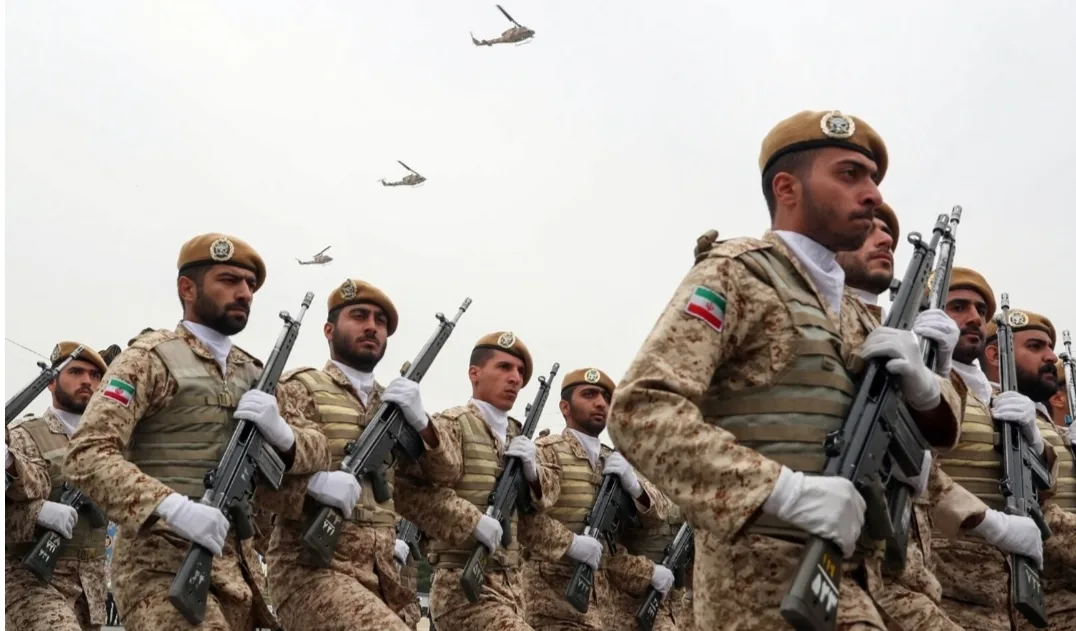 لأول مرة … إيران تُعلم ديبلوماسيين أجانب أنها ستحرك جيشها النظامي لضرب إسرائيل وليس الحرس الثوري