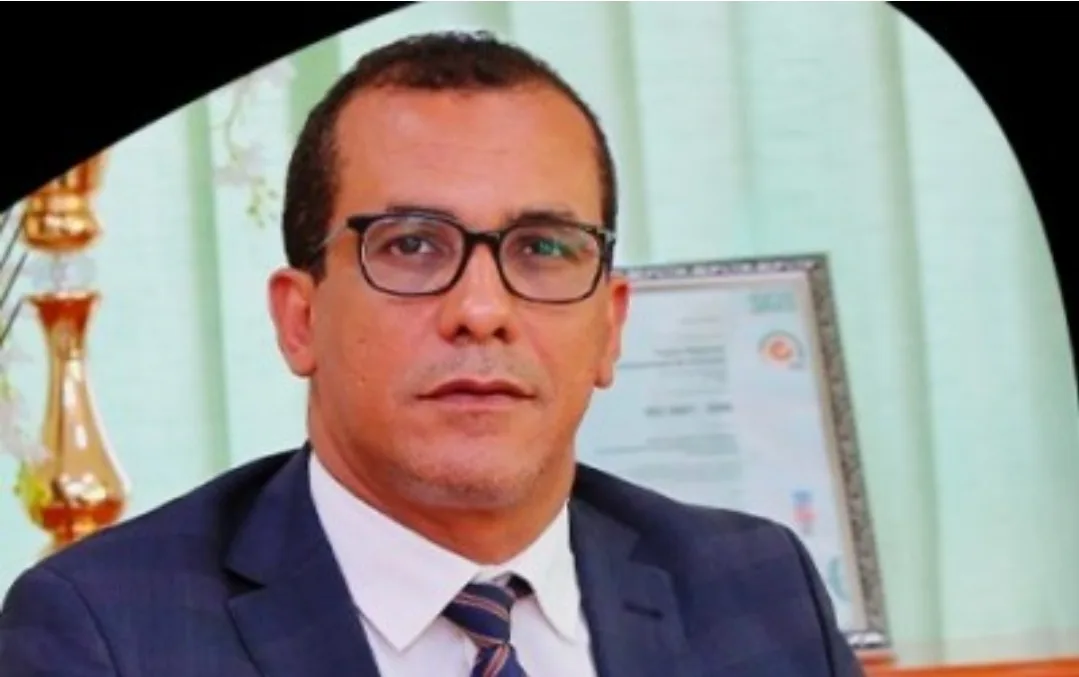 والي جهة الشرق السابق الجامعي يرفق معه صديقه مدير مركز الاستثمار الجهوي بوجدة إلى فاس بقرار حكومي