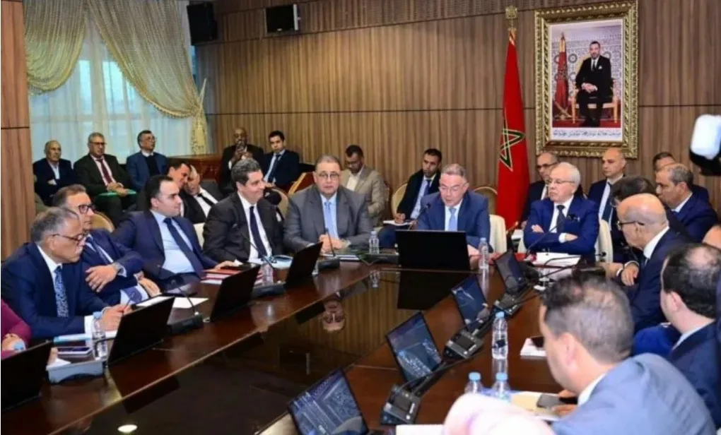 في تصريح عاجل :     الحكومة المغربية تخصص موارد مالية مهمة لدعم القوات الأمنية في مواجهة استفزازات الجزائر