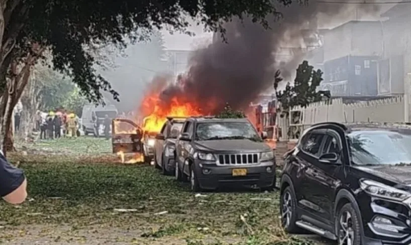 حلف قتلى وجرحى … حزب الله يقصف تل أبيب بعشرات الصواريخ والقبة الحديدية تفشل في التصدي لها