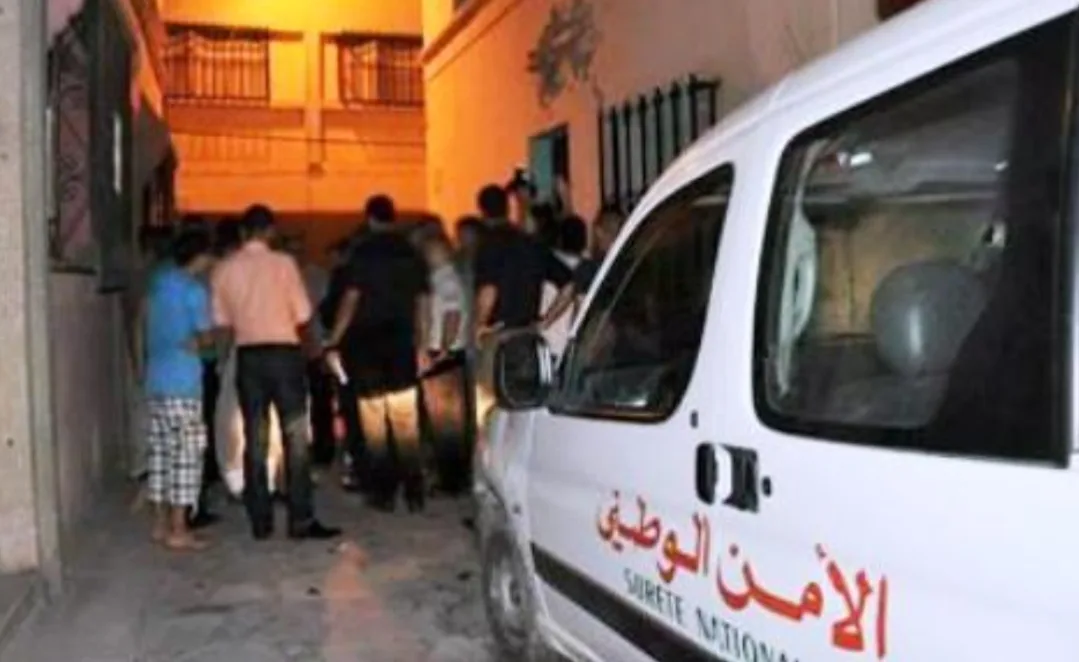 شاب بطنجة ينفذ جريمة قتل مروعة بسيف في حق والدته ويرسل شقيقته الكبرى وشقبقه الأصغر إلى قسم الإنعاش