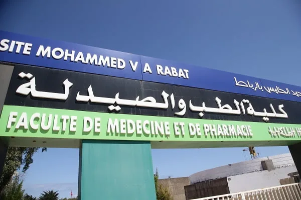 طلبة الطب بعد 11 شهرا من الإضراب.. مطالب بالأسئلة متعددة الخيارات تثير استياء الأساتذة
