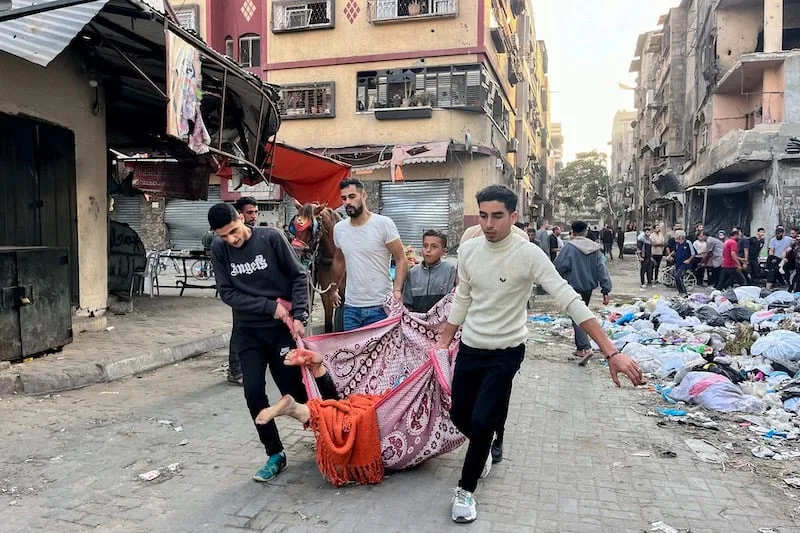 قصف إسرائيلي ليلي في غزة يوقع 11 قتيلاً ومئات الجرحى