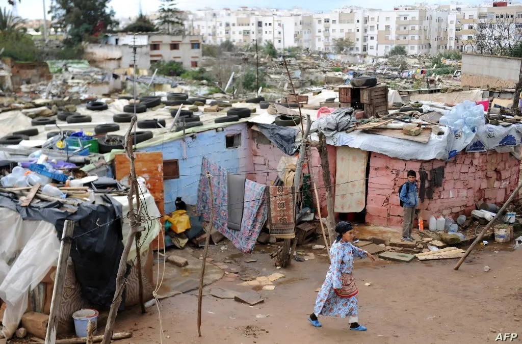 المغرب يخطط للقضاء على السكن الصفيحي بحلول 2028 وتعزيز التنمية الاجتماعية