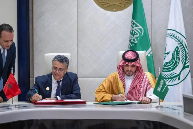 وهبي يكشف مفاوضات لنقل السجناء المغاربة من سجون دول عربية