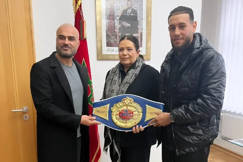 سفيرة المغرب في ألمانيا تُشيد بالملاكم عبد العظيم الميس وتدعمه في مسيرته الرياضية