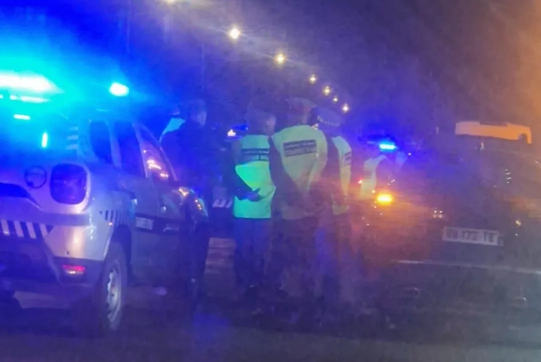 فيديو :    الدرك الملكي بوجدة ينفذ حملة أمنية واسعة بعدة جماعات ترابية إستهدفت مروجي المخدرات والخمور والمطلوبين
