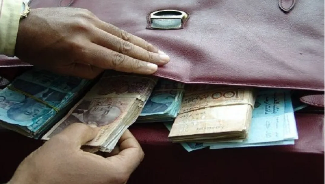 الجنايات الابتدائية تدين أربعة موظفين بالوكالة المستقلة للماء والكهرباء بفاس بسبب إختلاس عشرات الملايين