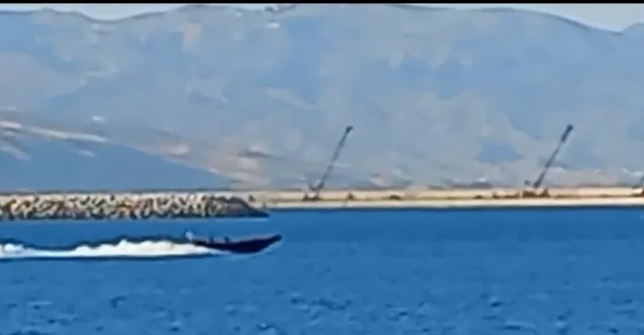فيديو :     الهجرة السرية تعود بقوة إلى شاطئ إعزانن بإقليم الناظور