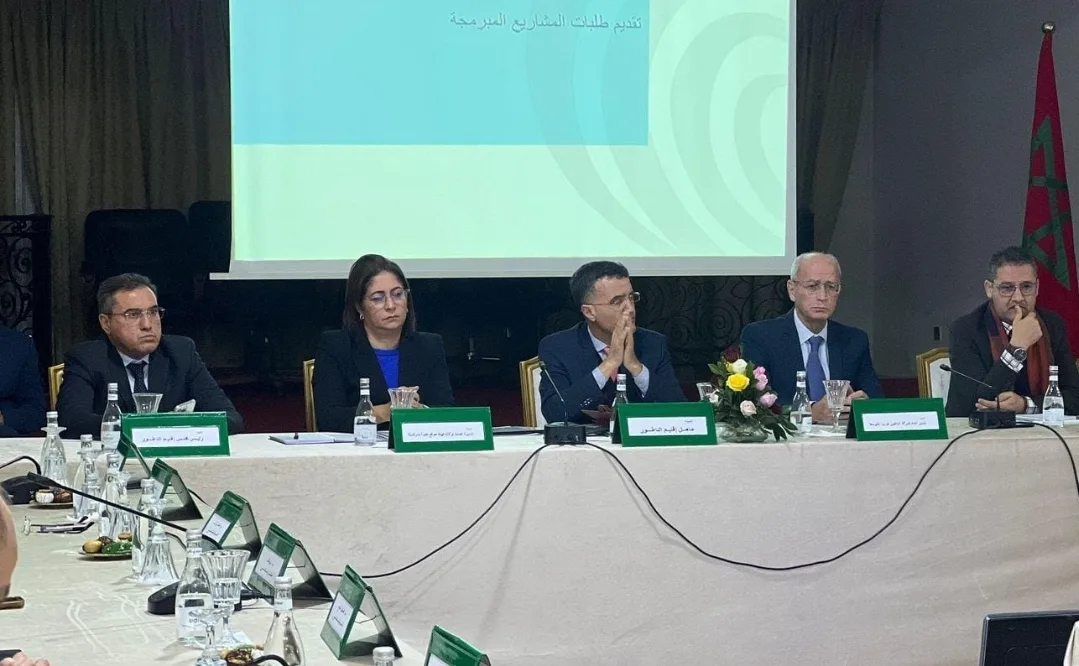 بحضور برلمانيين ورؤساء جماعات ومستثمرون … لقاء بعمالة الناظور حول أفاق التنمية بالإقليم وسبل دعم الإستثمار