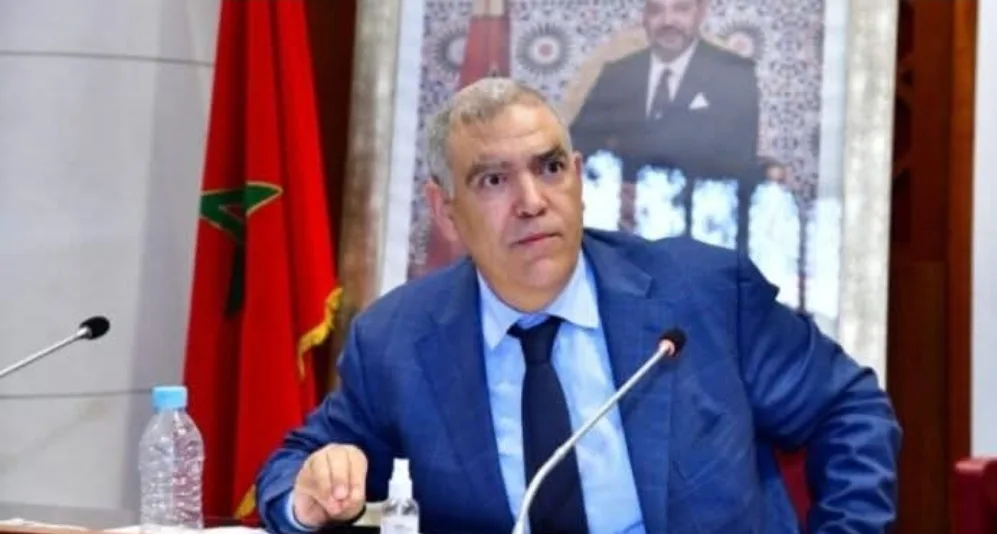 بعض رجال السلطة في الحسيمة بتصرفات غريبة … مواطن يحتج على تعقيدات الحصول على شهادة السكنى