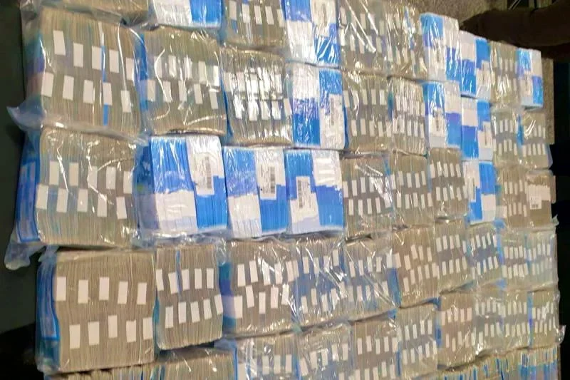 البحث في حسابات بنكية مشبوهة يكشف عن شبهات غسل أموال في ضواحي الدار البيضاء ومراكش