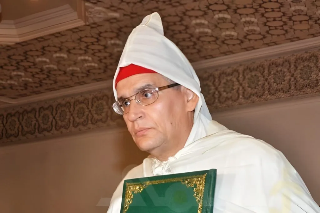عامل تطوان يوجه تحذيرًا حازمًا بعد اكتشافه روائح كريهة في أحد مساجد المدينة