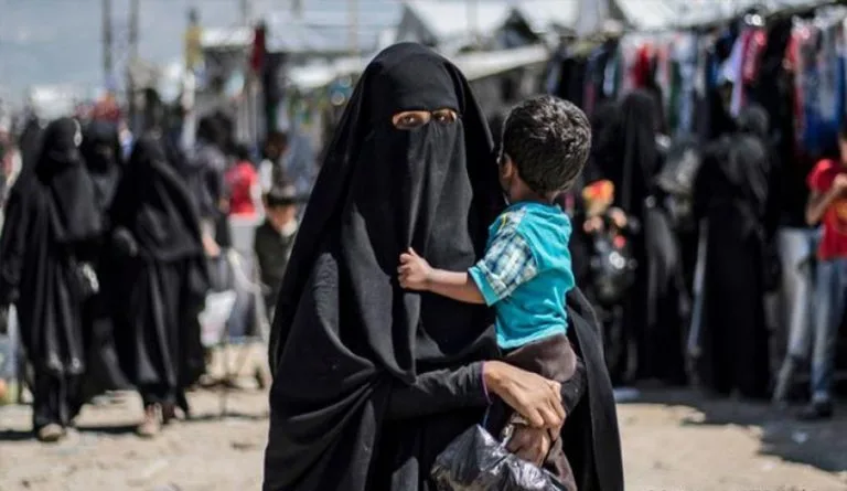 العائلات المغربية المحتجزة بسوريا تنتظر مصيرها