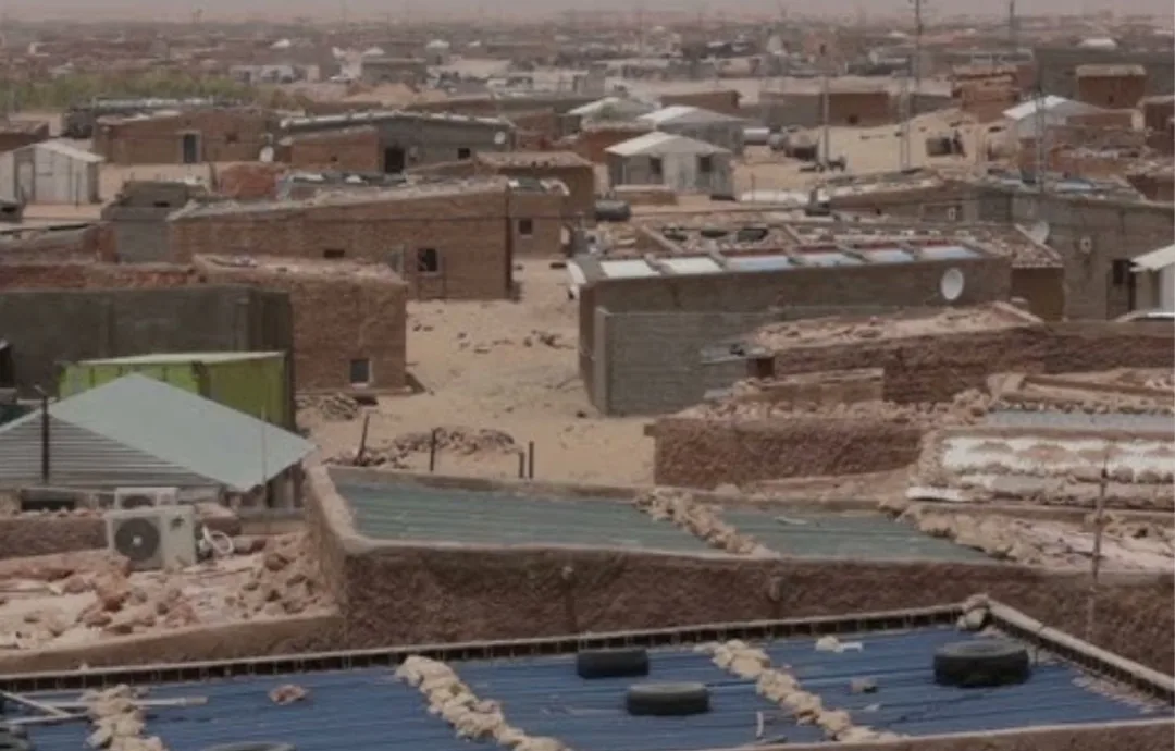 بعد فشلهم في بلوغ أهدافهم في الصحراء المغربية … قادة البوليساريو يحصنون أنفسهم في تندوف من ثورة الصحراويين المحتجزين